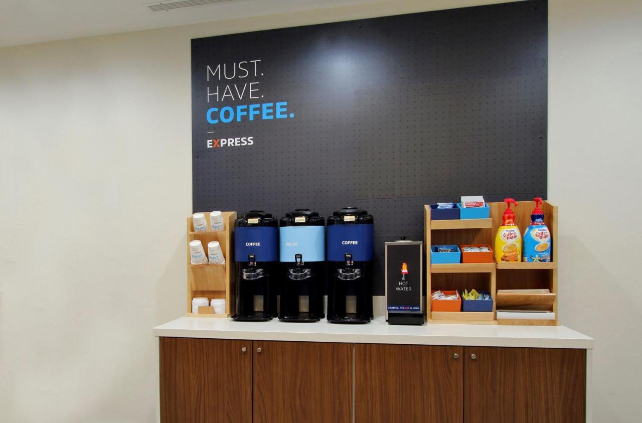 Holiday Inn Express Johnson City By Ihg Εξωτερικό φωτογραφία